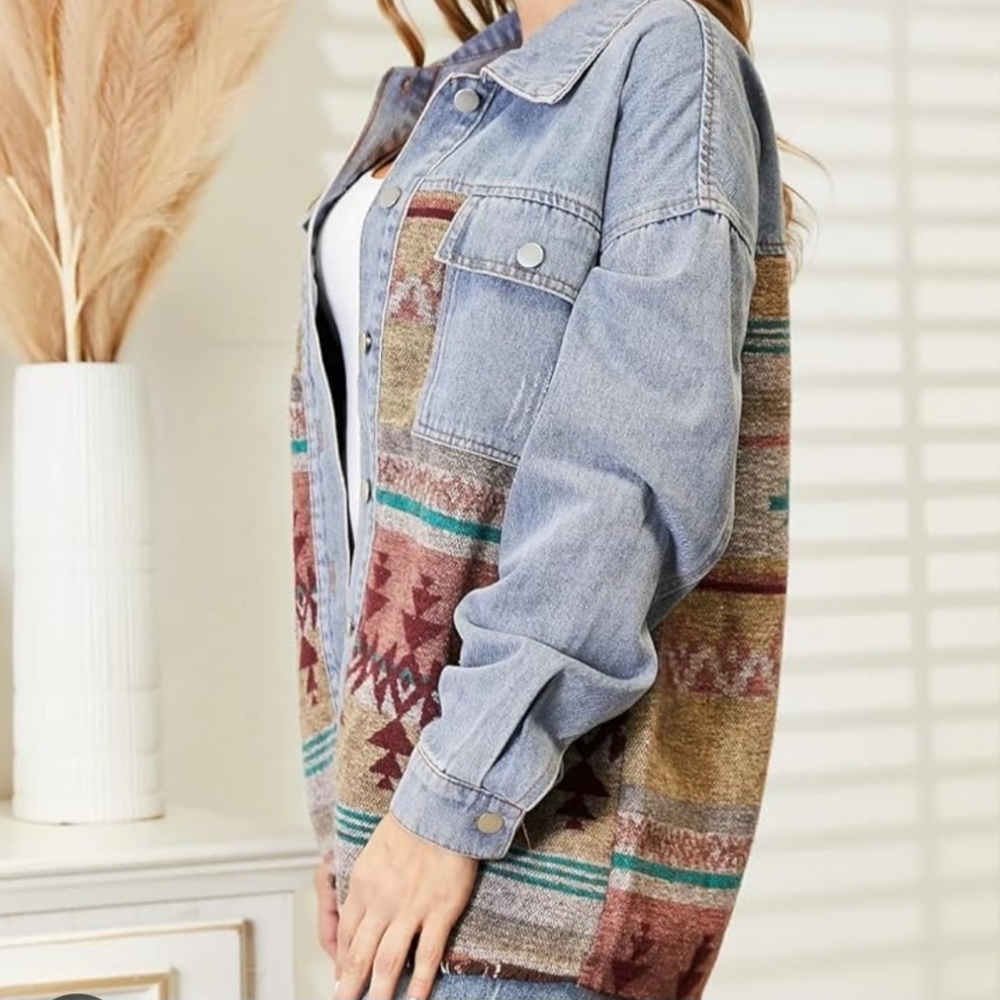 Vintage Boho Western Denim Jacket Aztec Button Down Multicolor Pattern Large